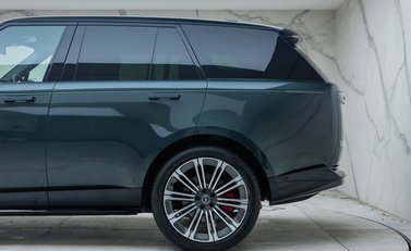 Land Rover Range Rover P530 SV 39