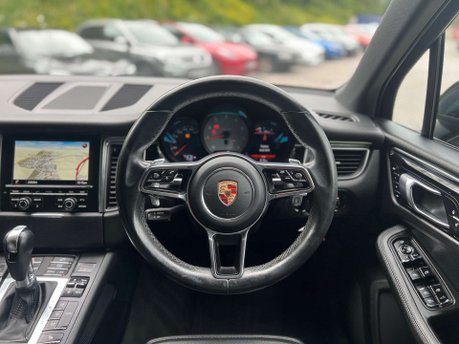 Porsche Macan 3.0 Macan S Semi-Auto 4WD 5dr 22