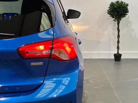 Ford Focus 1.0T EcoBoost ST-Line X Euro 6 (s/s) 5dr 48