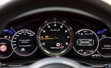 Porsche Panamera Turbo S E-Hybrid Sport Turismo 18