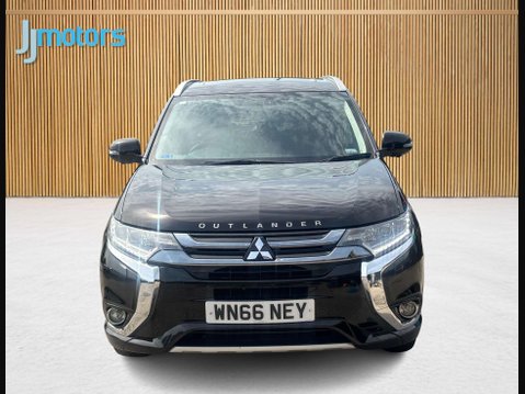 Mitsubishi Outlander 2.0h 12kWh GX4h SUV 5dr Petrol Plug-in Hybrid CVT 4WD Euro 6 (s/s) (200 ps) 8