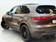 Porsche Cayenne 3.0T V6 GPF SUV 5dr Petrol TiptronicS 4WD Euro 6 (s/s) (340 ps) 23