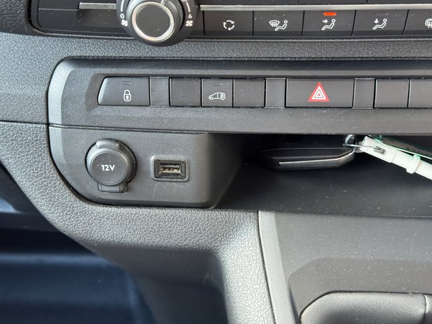 Vauxhall Vivaro LWB L2H1 Low Roof F2900 Air Con EURO 6 34