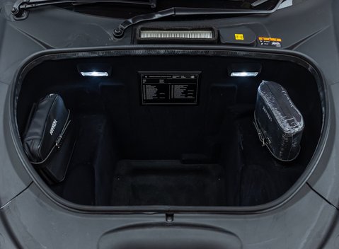 Ferrari F8 Tributo 39