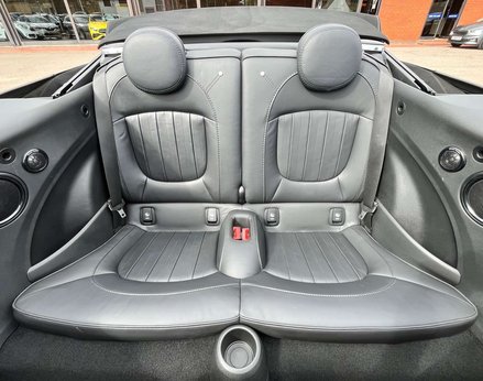 Mini Convertible 2.0 Cooper S Seaside Edition Auto 3dr 84