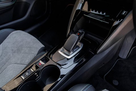 Peugeot 208 GT PREMIUM 34