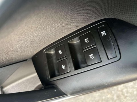 Vauxhall Insignia 2.0 CDTi SRi VX Line Nav Sports Tourer Euro 6 (s/s) 5dr 28