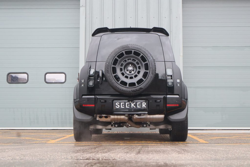 Land Rover Defender 110 HARD TOP X-DYNAMIC D350 HSE 500 TOUR EDITION  ASK ABOUT REAR SEATS 4