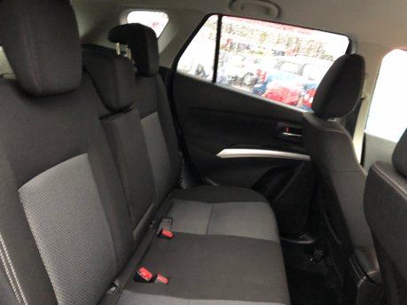Suzuki SX4 S-Cross SZ4 1.6 petrol manual £165 tax, ULEZ compliant, service history 7