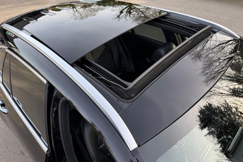 Mercedes-Benz GLC GLC 220 D 4MATIC AMG LINE PREMIUM - TWO OWNERS - PANORAMIC SUNROOF 20