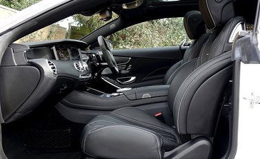 Mercedes-Benz S Class S63 Coupe 21