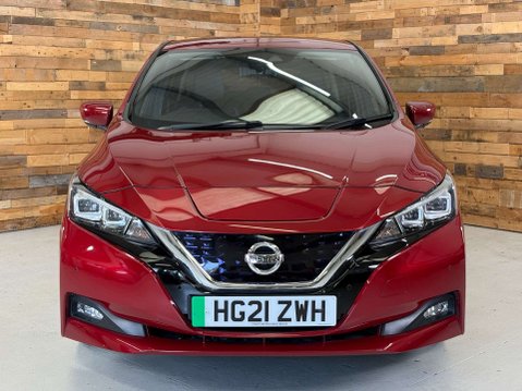 Nissan LEAF 40kWh Tekna Hatchback 5dr Electric Auto (150 ps)