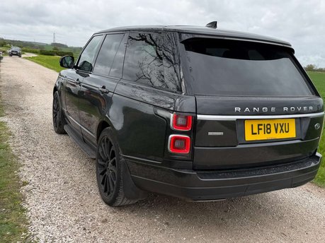Land Rover Range Rover 3.0 Range Rover Vogue TDV6 Auto 4WD 5dr 18