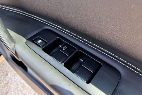 Nissan Qashqai 1.6 dCi 360 SUV 5dr Diesel Manual 4WD Euro 5 (s/s) (130 ps) 40