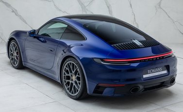Porsche 911 Carrera S (992) 12