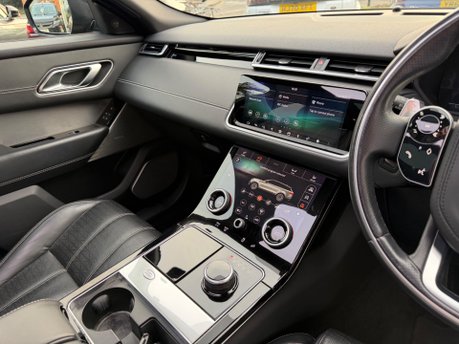 Land Rover Range Rover Velar R-DYNAMIC HSE 300D 33