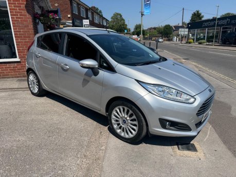 Ford Fiesta 1.6 Titanium Powershift Euro 5 5dr 15