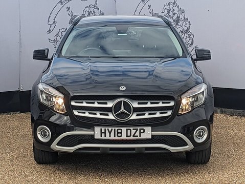 Mercedes-Benz GLA GLA200 SE 2