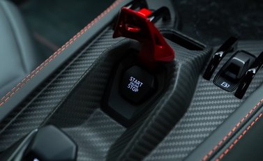 Lamborghini Revuelto 29