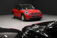 Mini Hatch 1.5 Cooper Classic Auto 5dr 12