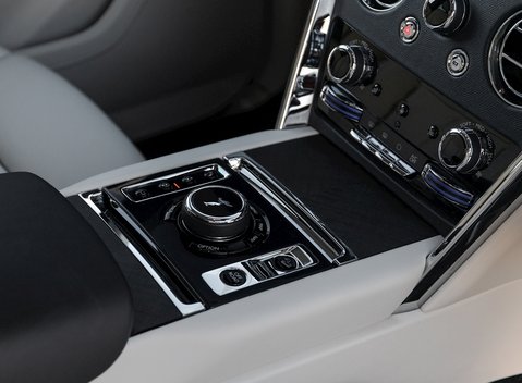 Rolls-Royce Cullinan 26