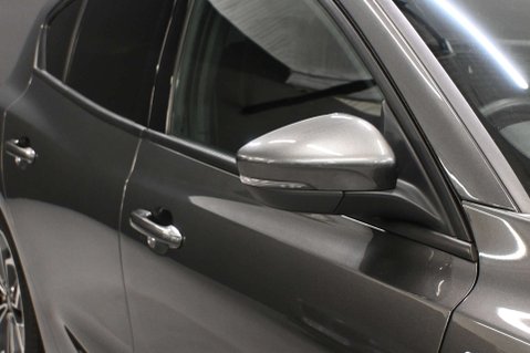 Ford Focus 1.0 Focus ST-Line X mHEV Auto 5dr 40