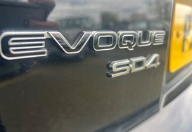 Land Rover Range Rover Evoque 2.2 SD4 PURE TECH AUTO 12