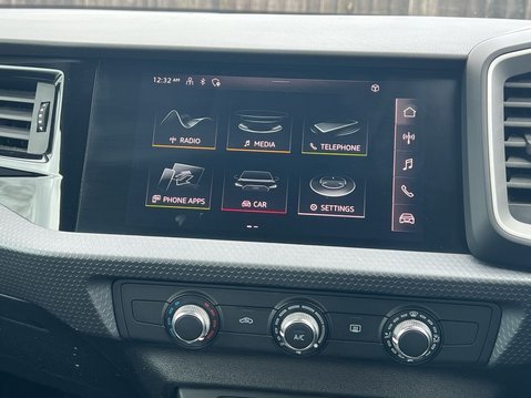 Audi A1 SPORTBACK TFSI SPORT 12