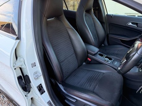 Mercedes-Benz GLA 2.1 GLA220d AMG Line (Premium Plus) SUV 5dr Diesel 7G-DCT 4MATIC Euro 6 (s/ 20