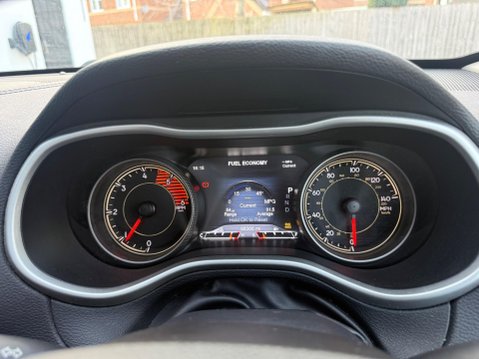 Jeep Cherokee 2.2 MultiJetII Overland Auto 4WD Euro 6 (s/s) 5dr 100