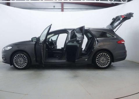Ford Mondeo 2.0 Mondeo Titanium Edition HEV Auto 5dr 57