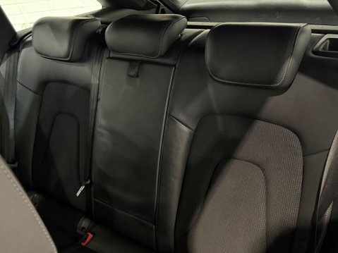 Audi A4 2.0 TDI S line quattro Euro 5 (s/s) 5dr 32