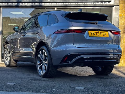 Jaguar F-Pace R-DYNAMIC HSE BLACK 27