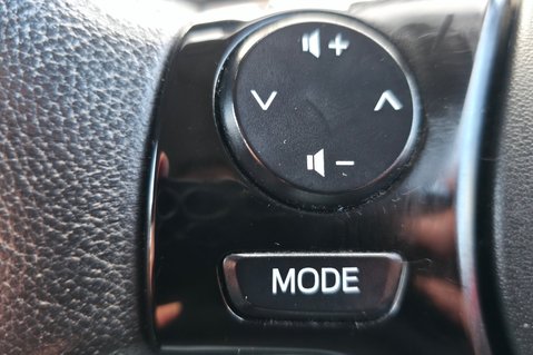 Toyota Aygo 1.0 VVT-I X-PLAY TSS LOOK! JUST 27000 MILES! LOW INSURANCE! 21