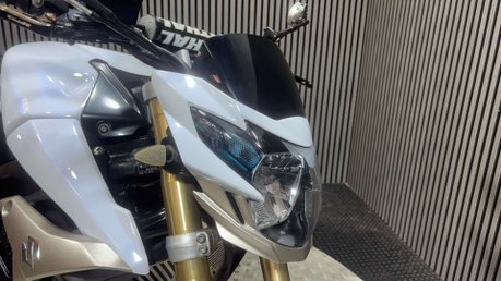 Suzuki GSR750 2011 ONLY 24K SPORTS EXHAUST LONG MOT NAKED BIKE 41
