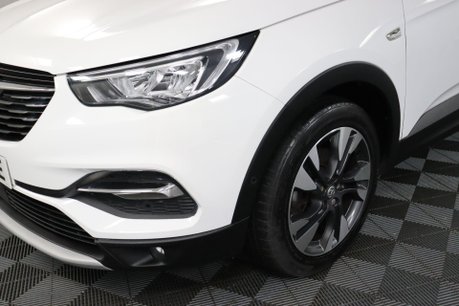Vauxhall Grandland X SRI NAV 31