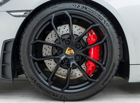 Porsche 718 Boxster Spyder 11