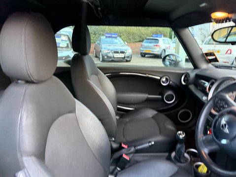 Mini Convertible 1.6 Cooper Euro 5 2dr 11