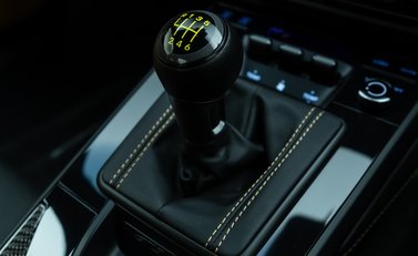 Porsche 911 GT3 TOURING (992) 22