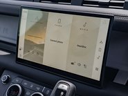 Land Rover Defender D250 X-Dynamic HSE Hard Top Obsidian 14