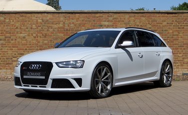 Audi RS4 Avant 4