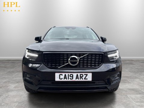Volvo XC40 2.0 T4 R-Design Pro SUV 5dr Petrol Auto AWD Euro 6 (s/s) (190 ps) 2