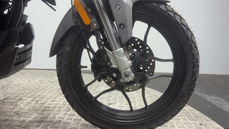 Sinnis Terrain 125 2018 ONLY 11K NEW MOT SERVICED ADVENTURE BIKE 125CC LEARNER 18