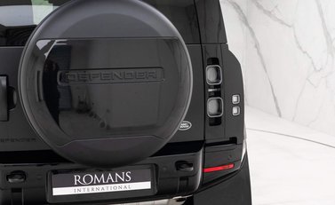 Land Rover Defender X 22