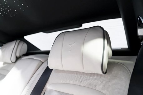 Rolls-Royce Ghost V12. FULL PPF. STARLIGHT. H, C & M SEATS. REAR ENTERTAINMENT. HUD. 33