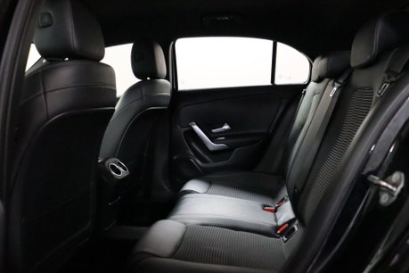 Mercedes-Benz A Class A 180 D SPORT 41