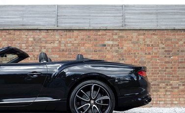 Bentley Continental GT Convertible 36