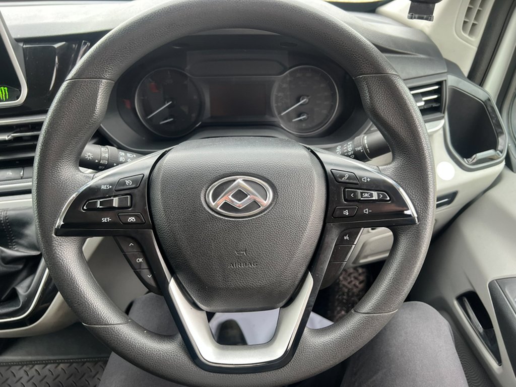 2022 Maxus Deliver 9LWB L3H2 Medium Roof Alloys Camera Sensors EURO 6 — thumbnail 32 of 51