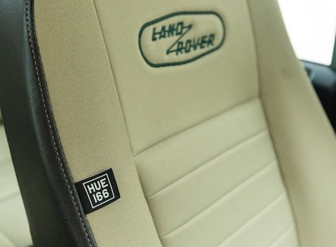 Land Rover Defender 110 Heritage 11