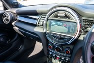Mini Hatch 2.0 John Cooper Works Auto 3dr 33